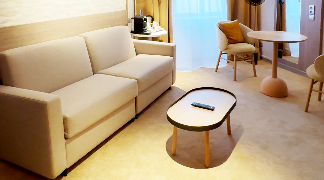 béton ciré beige sol hotel-chambre isere